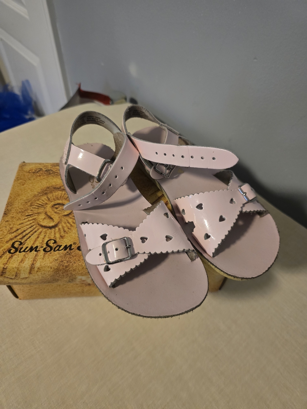 Sun-San Pink Heart Cutout Patent Leather Sandals